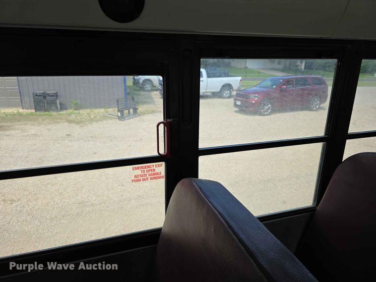 image for item FH6230 2016 Blue Bird school bus