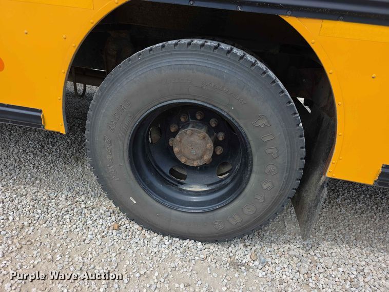 image for item FH6230 2016 Blue Bird school bus