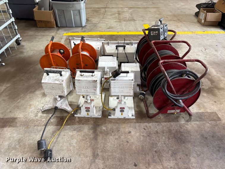 image for item FI0209 Lighting equipment