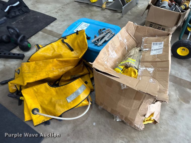 image for item FI0211 Fire fighting equipment