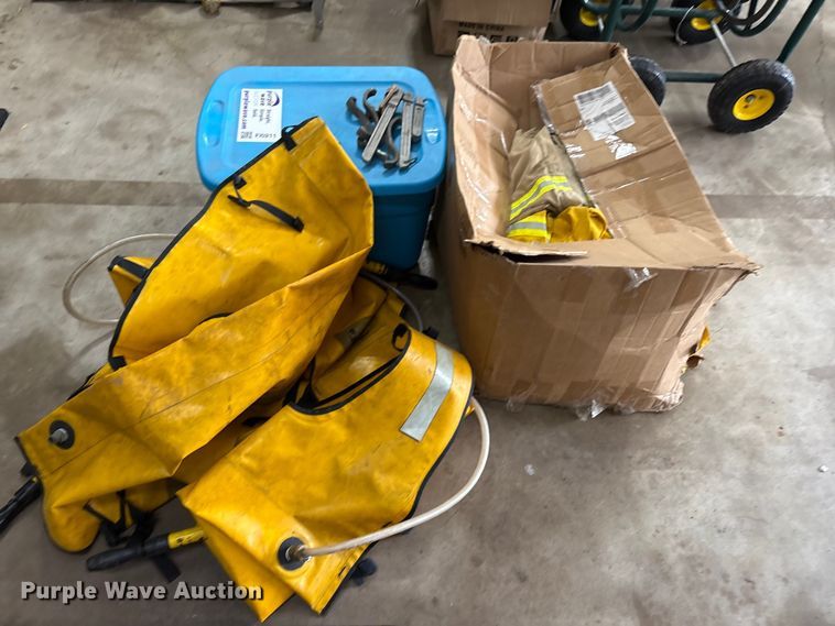image for item FI0211 Fire fighting equipment