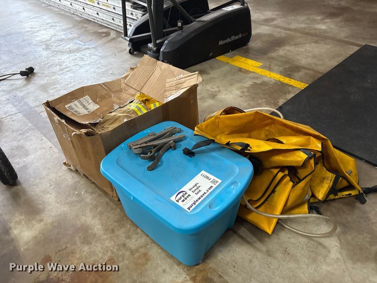 image for item FI0211 Fire fighting equipment