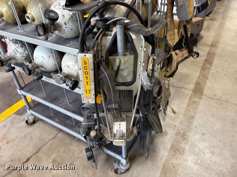 image for item FI0212 Oxygen tanks