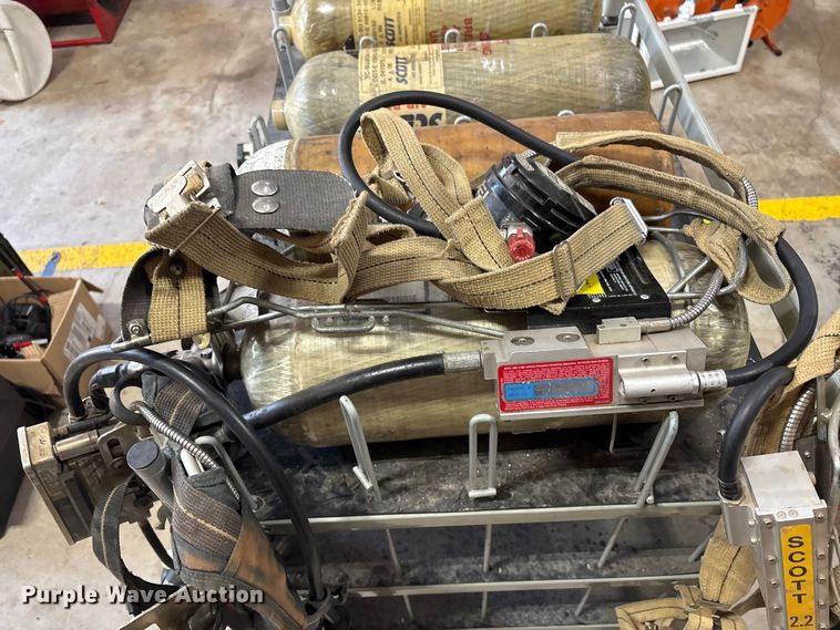 image for item FI0212 Oxygen tanks