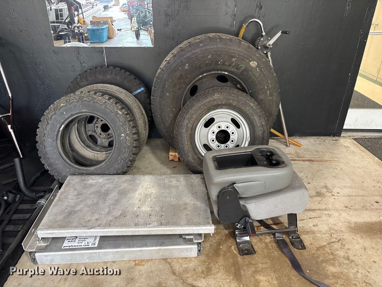 image for item FI0216 Automotive parts