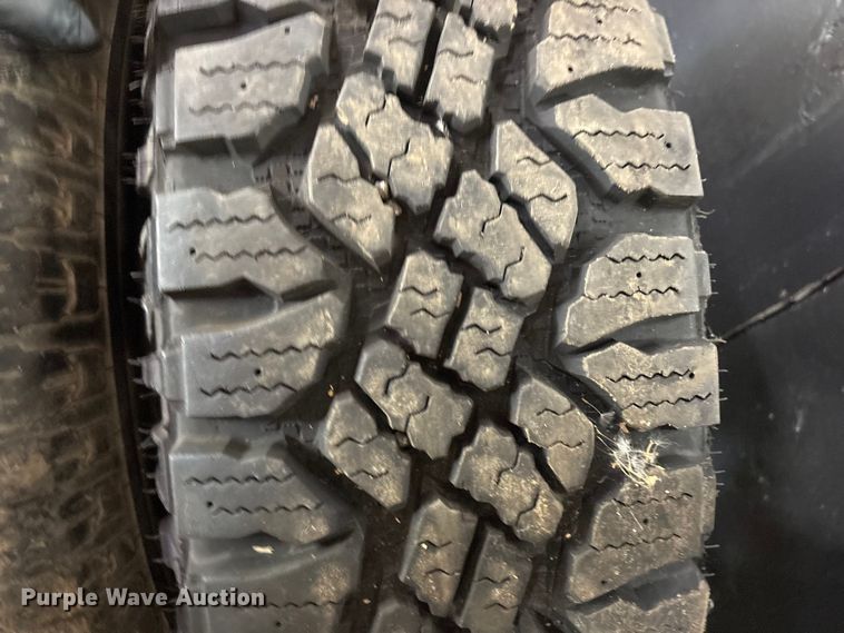 image for item FI0216 Automotive parts