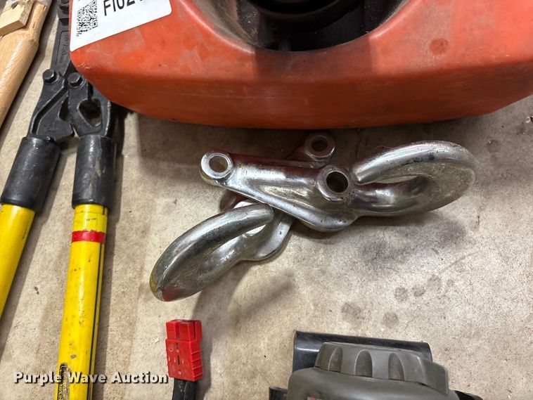 image for item FI0217 Tools