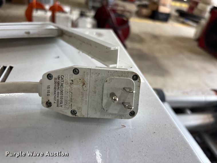 image for item FI0219 Approximately 6 ladders