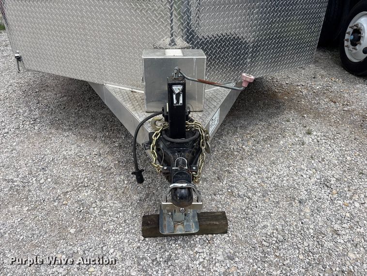 image for item FI0222 2015 Sundowner enclosed cargo trailer