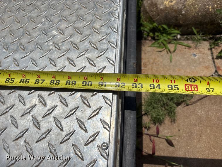 image for item FI0222 2015 Sundowner enclosed cargo trailer