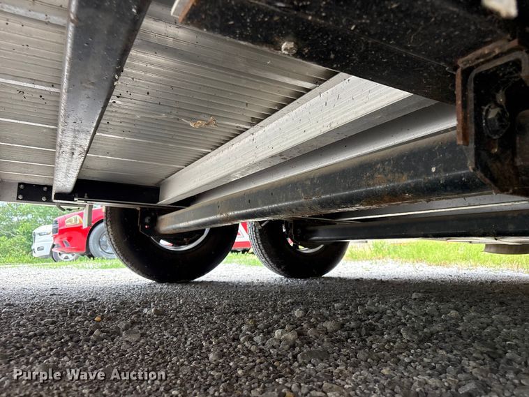 image for item FI0222 2015 Sundowner enclosed cargo trailer
