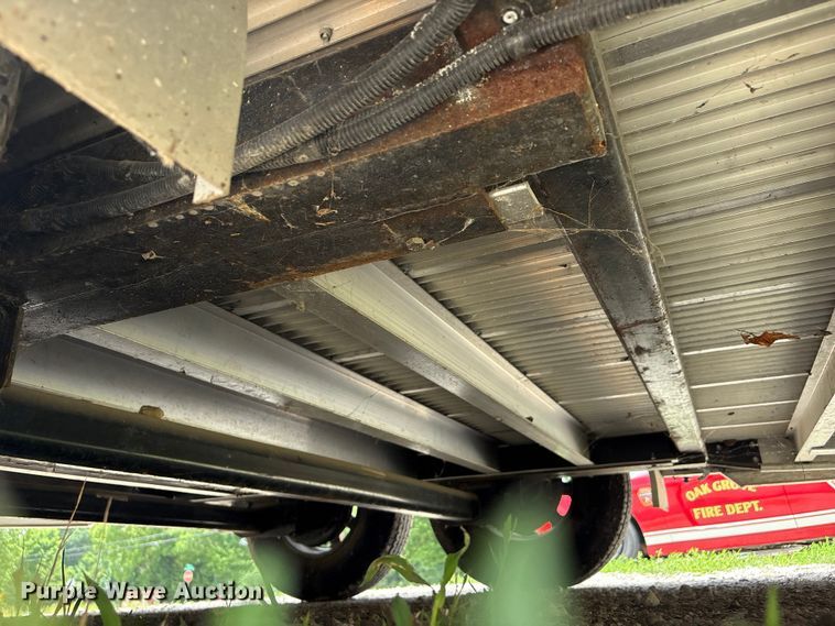 image for item FI0222 2015 Sundowner enclosed cargo trailer