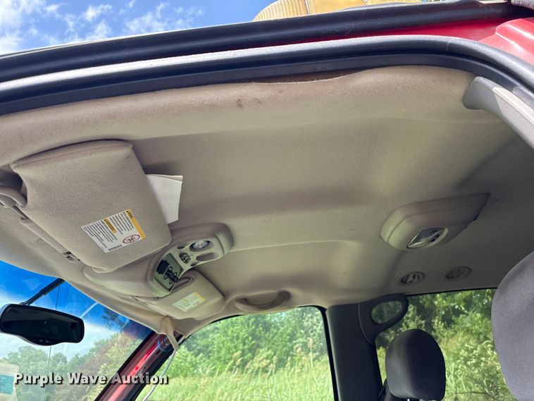 image for item FI0225 2002 Chevrolet Suburban SUV