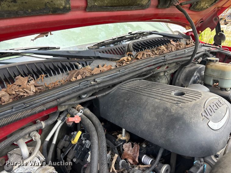 image for item FI0225 2002 Chevrolet Suburban SUV