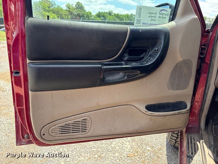 image for item FI0226 2004 Ford Ranger Ext. Cab pickup truck