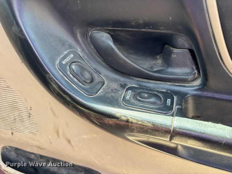 image for item FI0226 2004 Ford Ranger Ext. Cab pickup truck