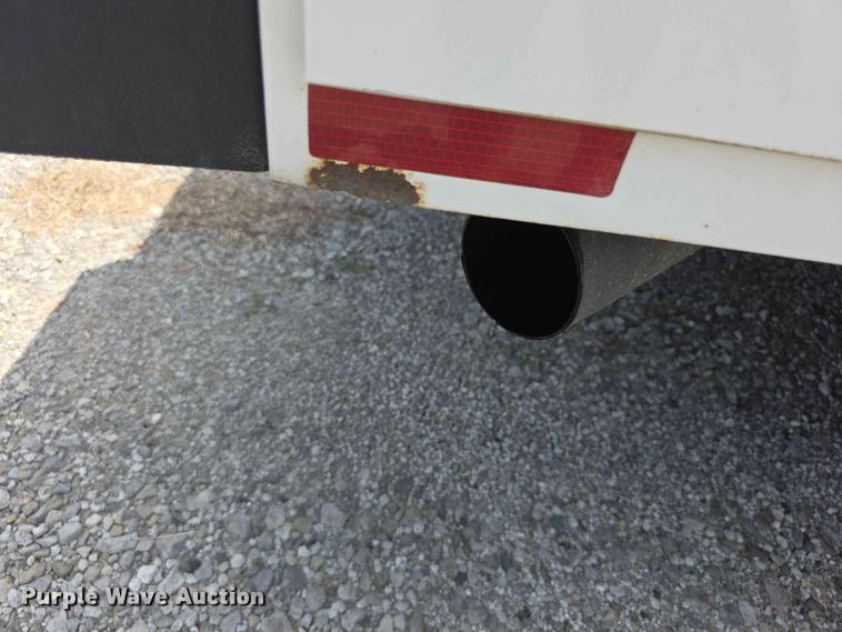 image for item FI0952 2020 Ford F250 Super Duty Crew Cab utility bed pickup truck