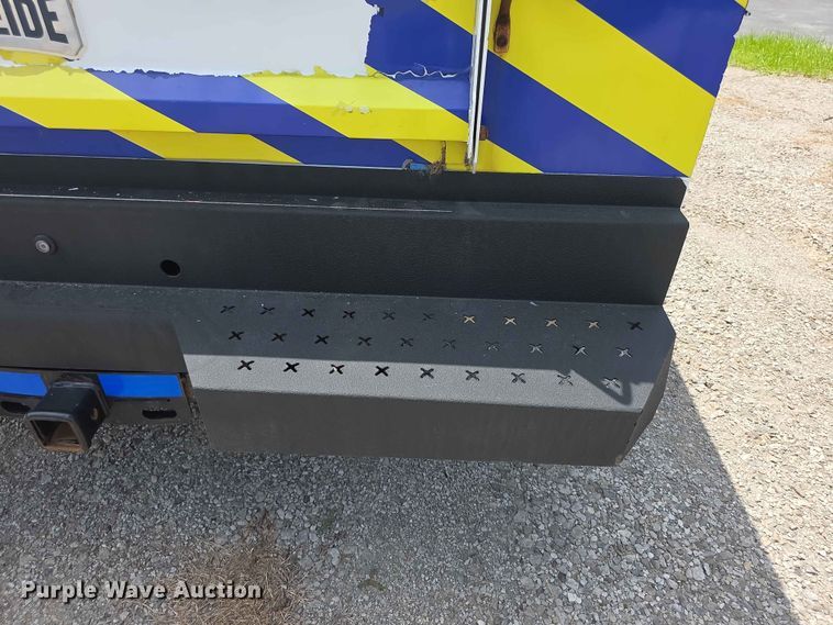 image for item FI0952 2020 Ford F250 Super Duty Crew Cab utility bed pickup truck