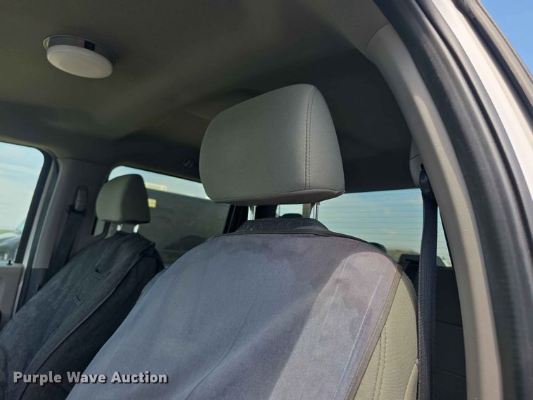 image for item FI0952 2020 Ford F250 Super Duty Crew Cab utility bed pickup truck