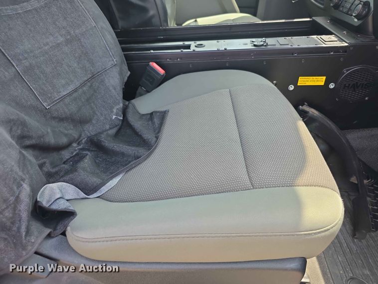image for item FI0952 2020 Ford F250 Super Duty Crew Cab utility bed pickup truck