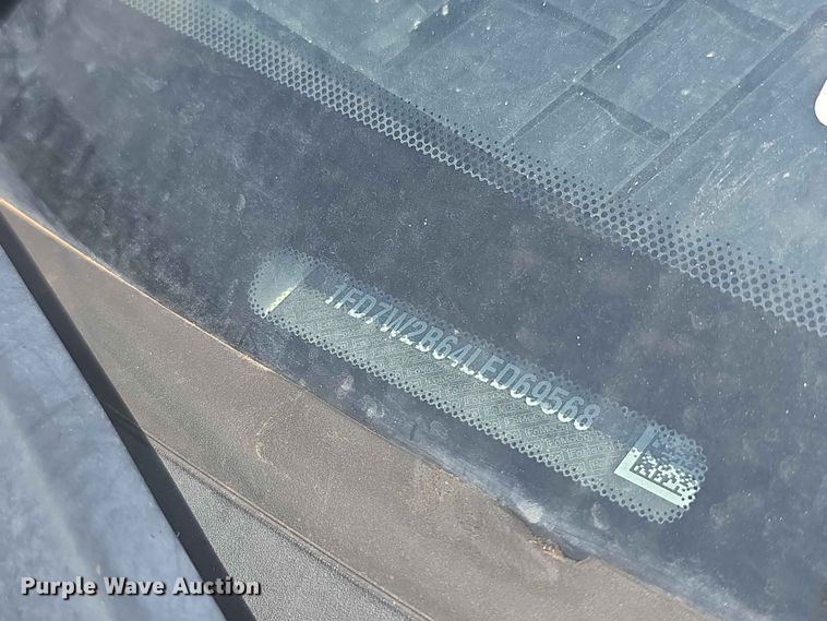 image for item FI0952 2020 Ford F250 Super Duty Crew Cab utility bed pickup truck