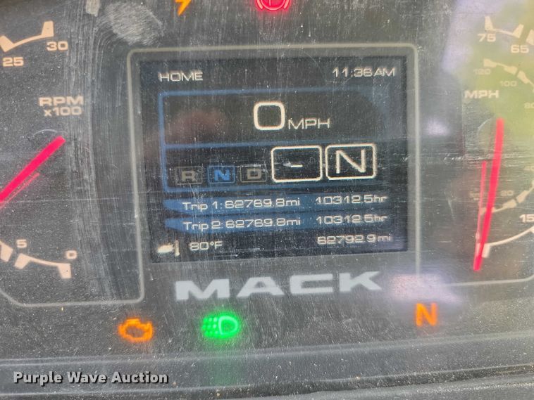 image for item FI0953 2019 Mack LR64E refuse truck