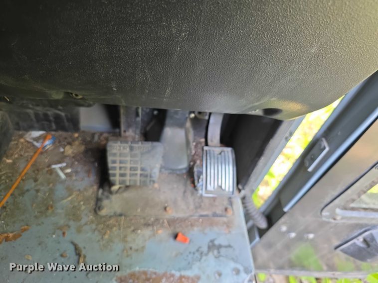 image for item FI0953 2019 Mack LR64E refuse truck