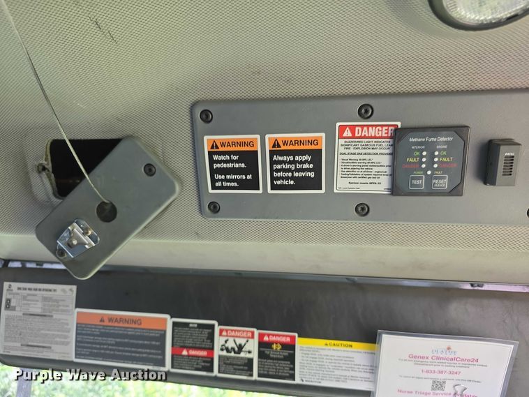 image for item FI0953 2019 Mack LR64E refuse truck