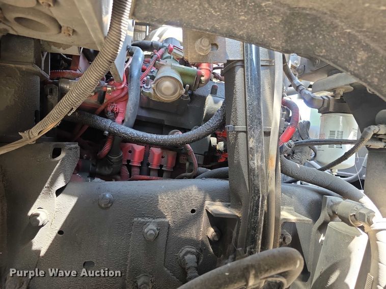 image for item FI0953 2019 Mack LR64E refuse truck