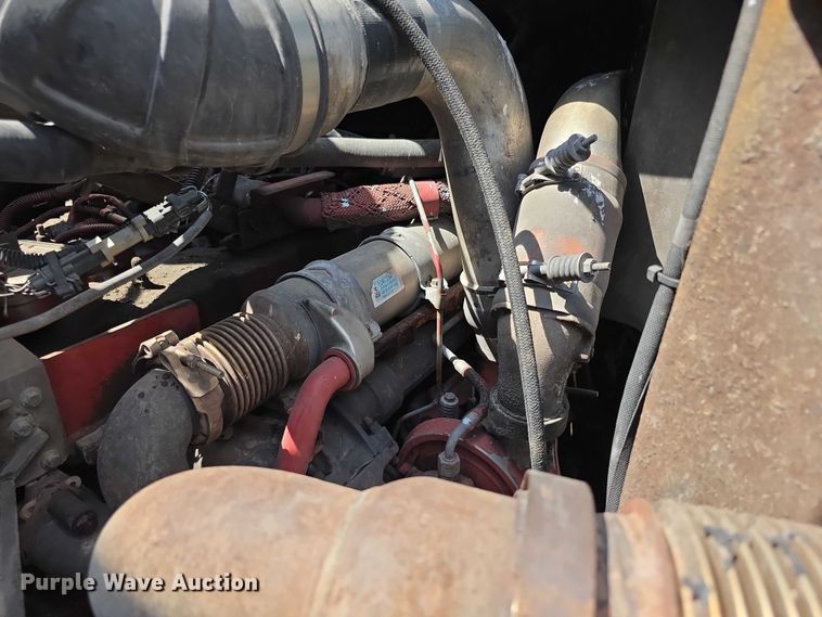 image for item FI0953 2019 Mack LR64E refuse truck