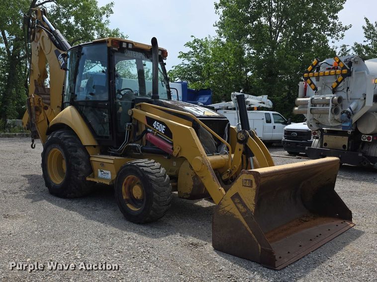 image for item FI0954 2011 Caterpillar 450E backhoe