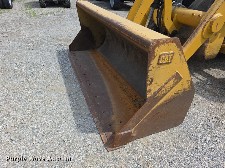 image for item FI0954 2011 Caterpillar 450E backhoe