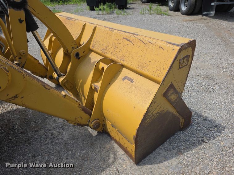 image for item FI0954 2011 Caterpillar 450E backhoe