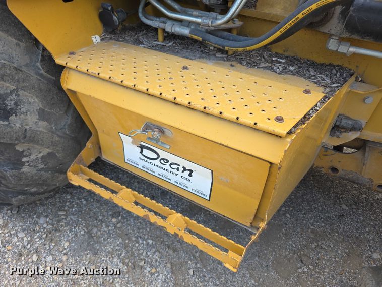 image for item FI0954 2011 Caterpillar 450E backhoe