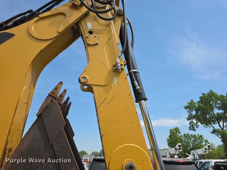 image for item FI0954 2011 Caterpillar 450E backhoe