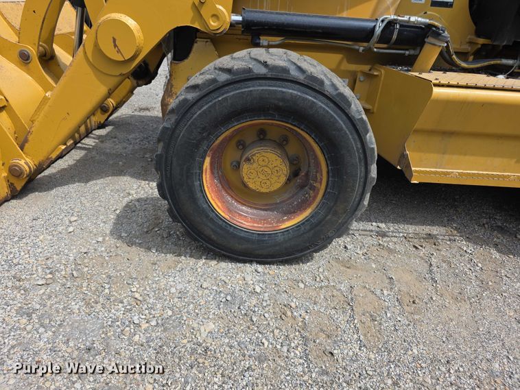 image for item FI0954 2011 Caterpillar 450E backhoe