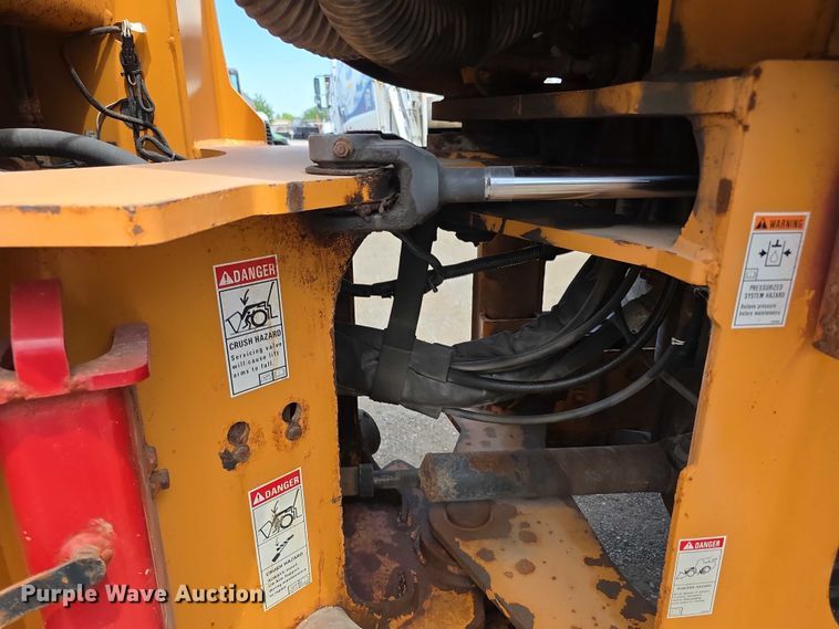 image for item FI0955 2013 Case 521F wheel loader