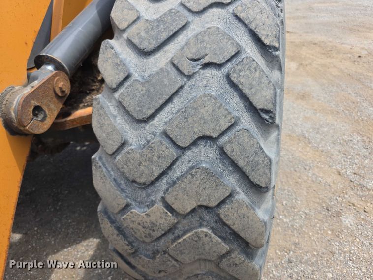 image for item FI0955 2013 Case 521F wheel loader