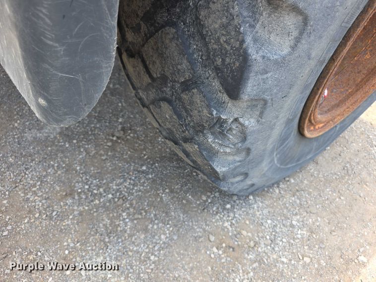 image for item FI0955 2013 Case 521F wheel loader
