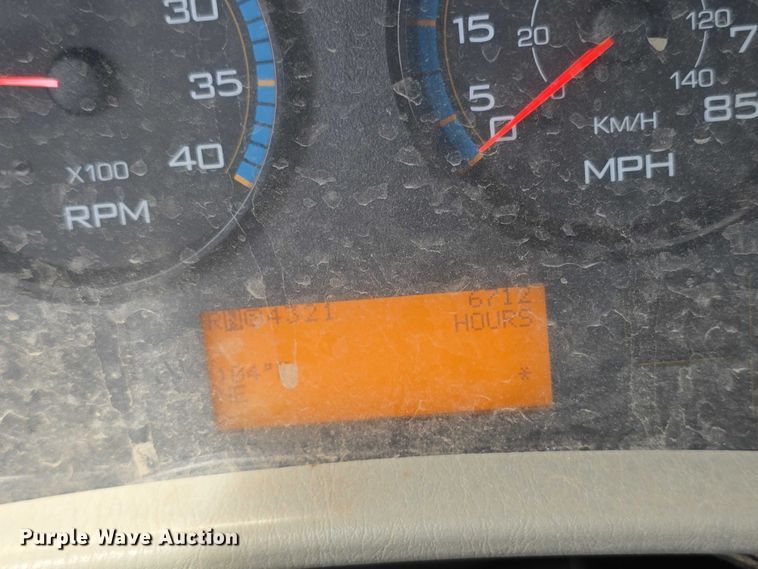image for item FI0989 2008 International 7400SBA vacuum truck