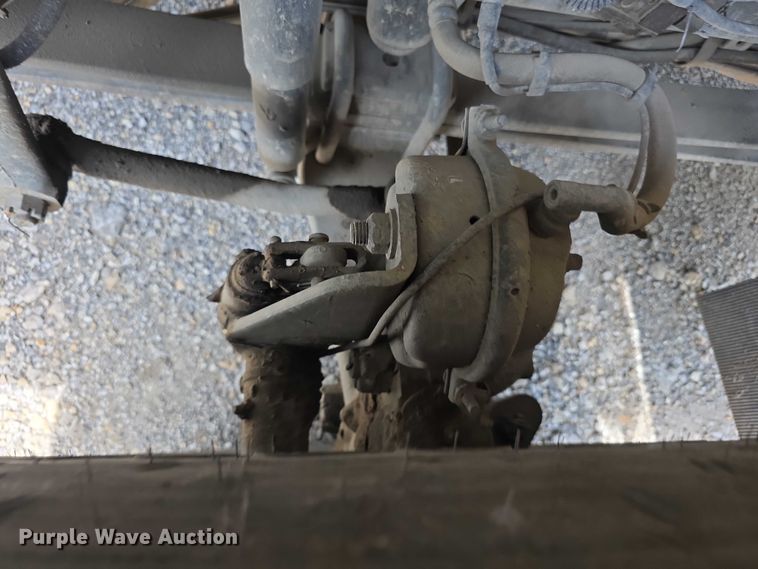 image for item FI0989 2008 International 7400SBA vacuum truck