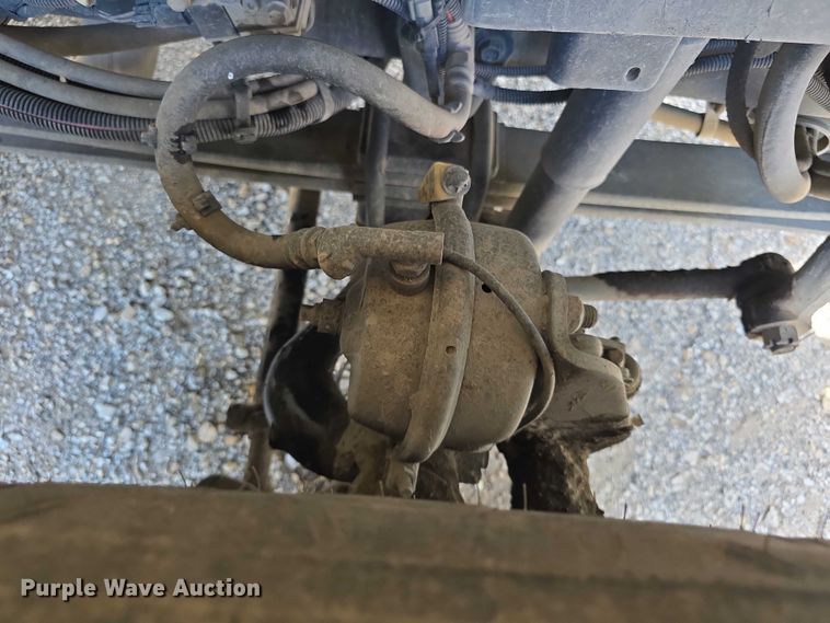 image for item FI0989 2008 International 7400SBA vacuum truck