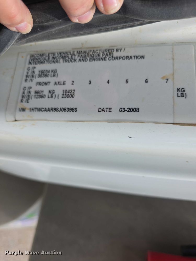 image for item FI0989 2008 International 7400SBA vacuum truck