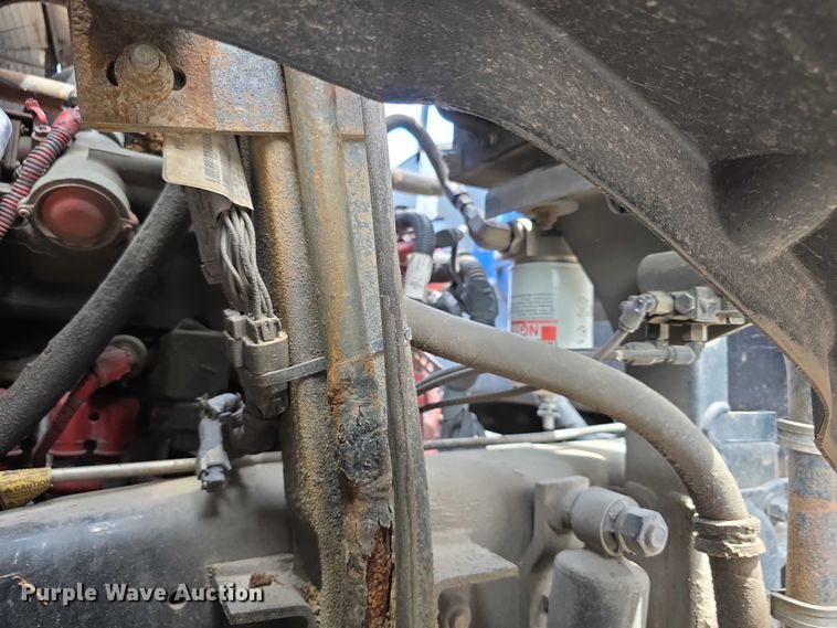 image for item FI0990 2017 Mack LR633 refuse truck