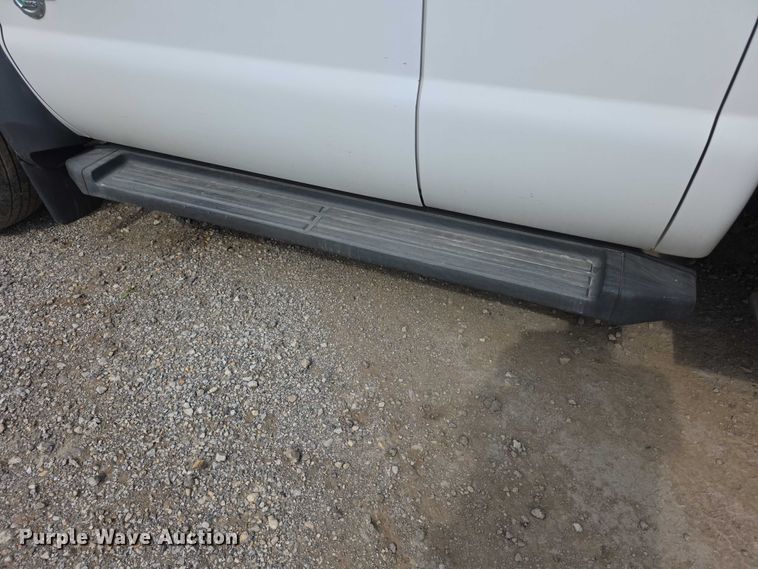 image for item FI0993 2012 Ford F550 Super Duty XL bucket truck