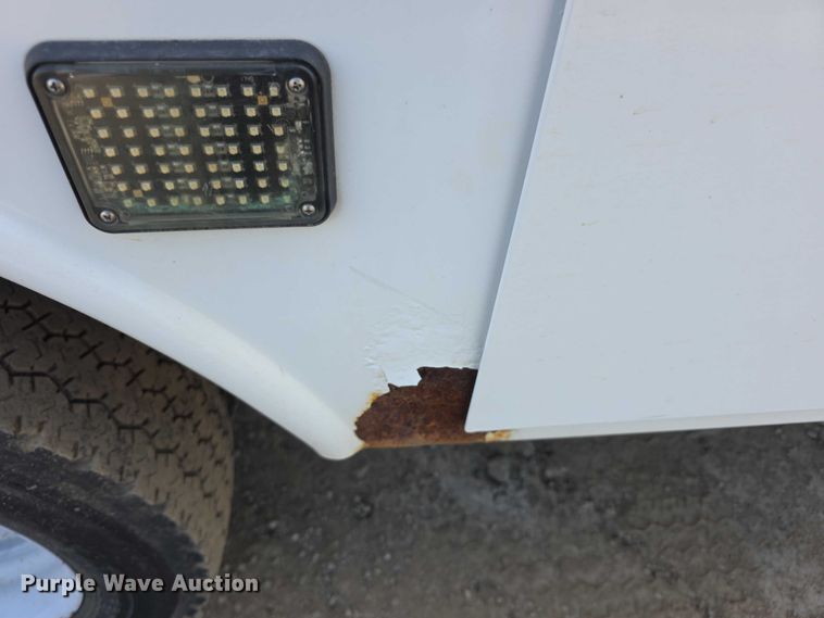 image for item FI0993 2012 Ford F550 Super Duty XL bucket truck