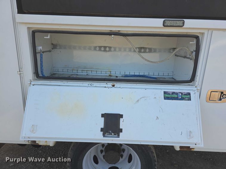 image for item FI0993 2012 Ford F550 Super Duty XL bucket truck