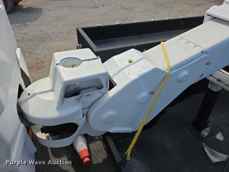 image for item FI0993 2012 Ford F550 Super Duty XL bucket truck