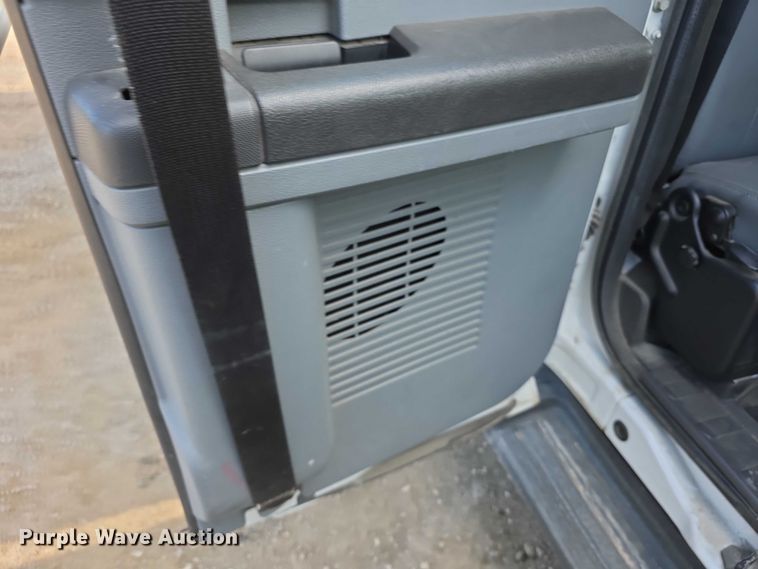 image for item FI0993 2012 Ford F550 Super Duty XL bucket truck