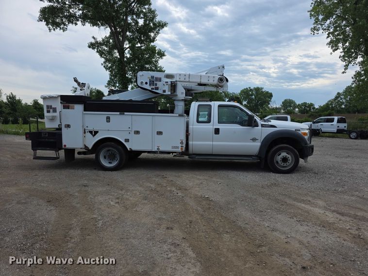 image for item FI0994 2012 Ford F550 Super Duty XL bucket truck